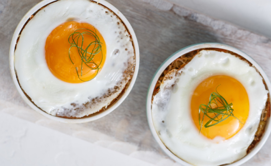 Recette Oeufs cocotte au maroilles et crevettes grises